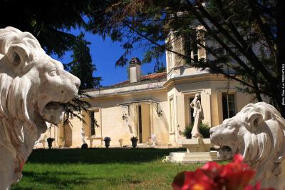 château la moune