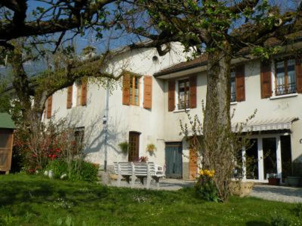 Les tilleuls Une chambre d'hote de Isere